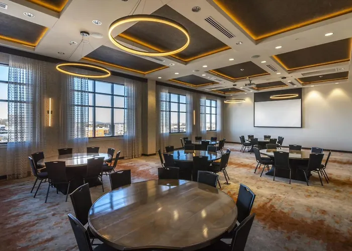 Hotel Indigo Tulsa Dwtn - Entertainment Area By Ihg