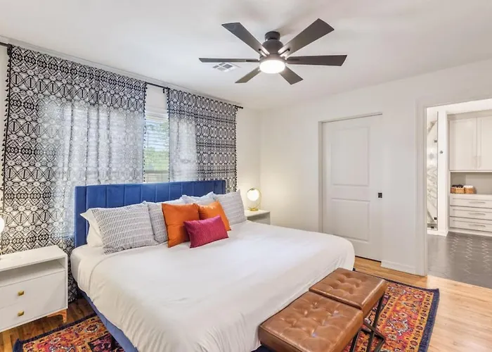 Trendy In Tulsa | King Bed • Expo • Tu • Downtown
