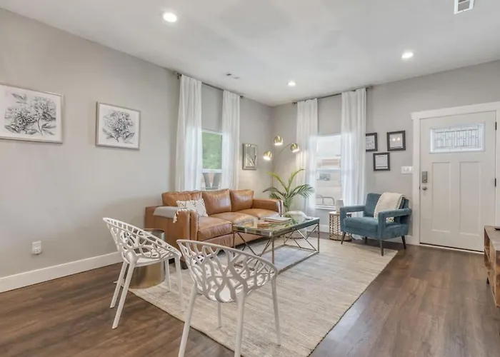 Tulsa Boho Bungalow | King Bed• Near Dtwn•Expo•Tu