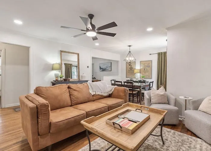 Tulsa Home Sweet Home | King Bed • Near Expo•Tu•Dt