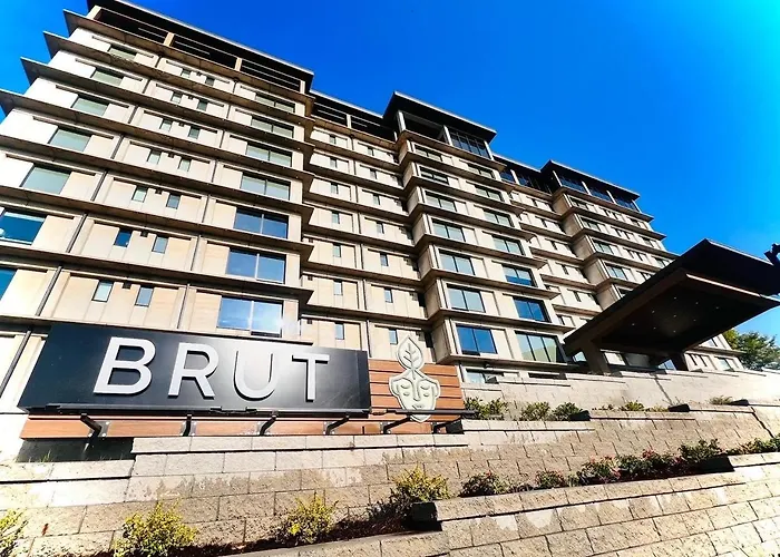 Brut Hotel