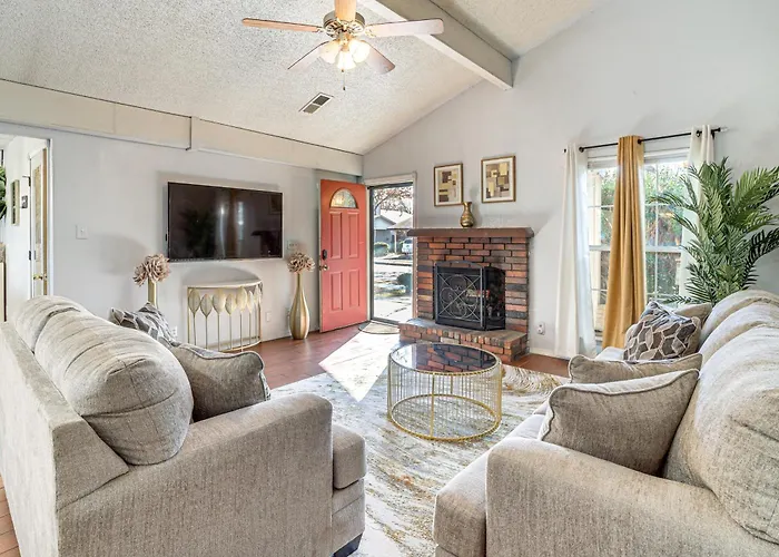 Furnished Patio! Family-Friendly Tulsa Townhome