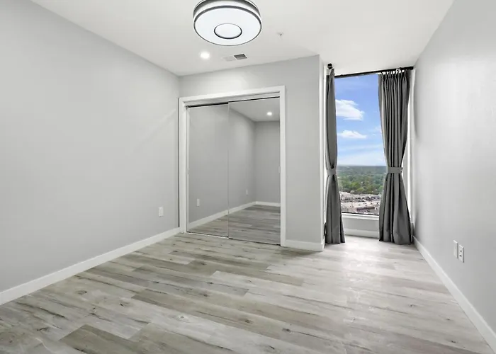 Stunning One Bedroom Penthouse With City Views