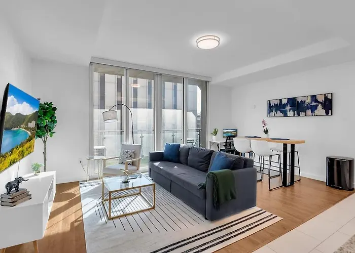 Sleek 1Br Near Bokcenter-Gym,Lounge,Balcony,Petok