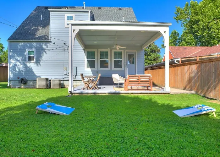 Midtown Home With 3 Full Baths Near Expo & Tu - Enjoy The Covered Patio