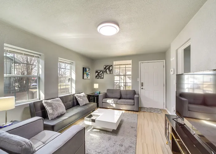 Convenient Tulsa Home - 2 Mi To Downtown!