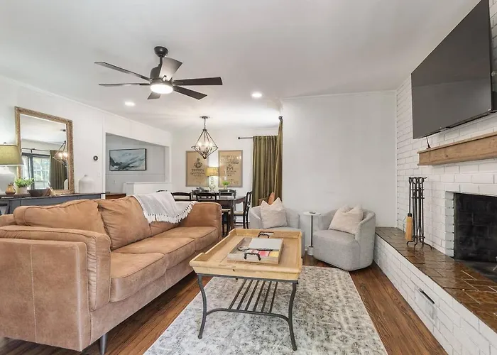 Home Sweet Home 3Br - King - Fenced Yard - Tu/Expo