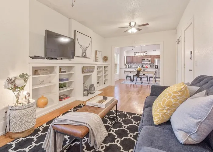 Carson Flats Apt #5 | 1Br • Near Bok• Osu Med•Dtwn