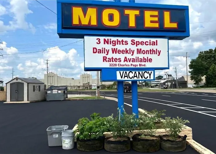 Holiday Motel Tulsa Ok