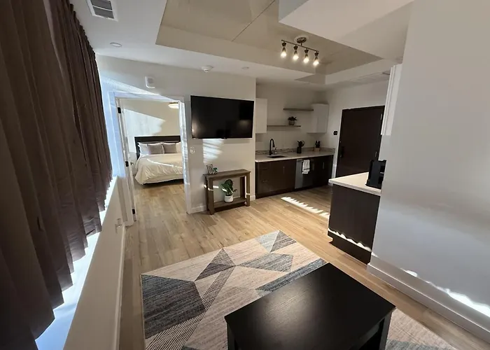 Luxury High-Rise With Panoramic City Views