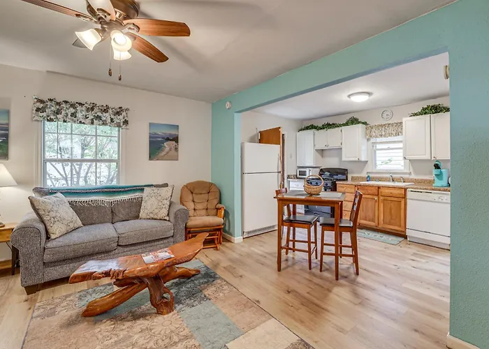 Cozy, Convenient! Tulsa Stay Near Dtwn & Route 66
