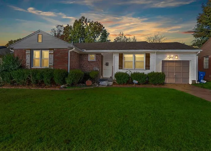 Your Modern & Cozy Haven In The Heart Of Tulsa