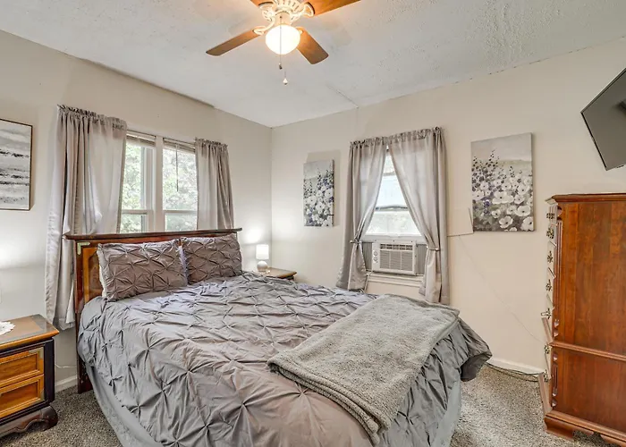 Cozy, Convenient! Tulsa Stay Near Dtwn & Route 66