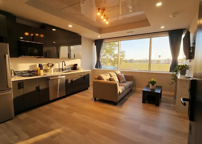 Luxury High-Rise With Panoramic City Views