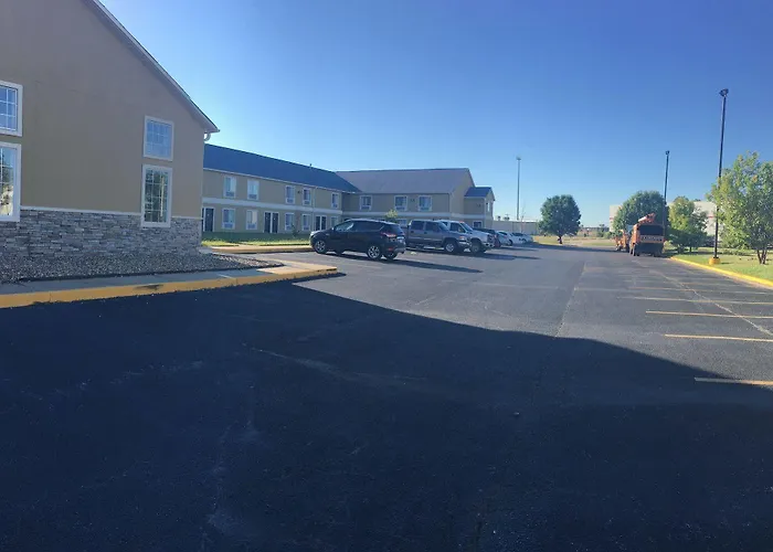 Surestay Plus Hotel By Best Western Tulsa East