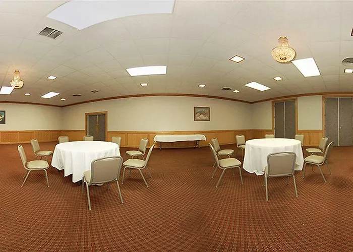 Econo Lodge Airport